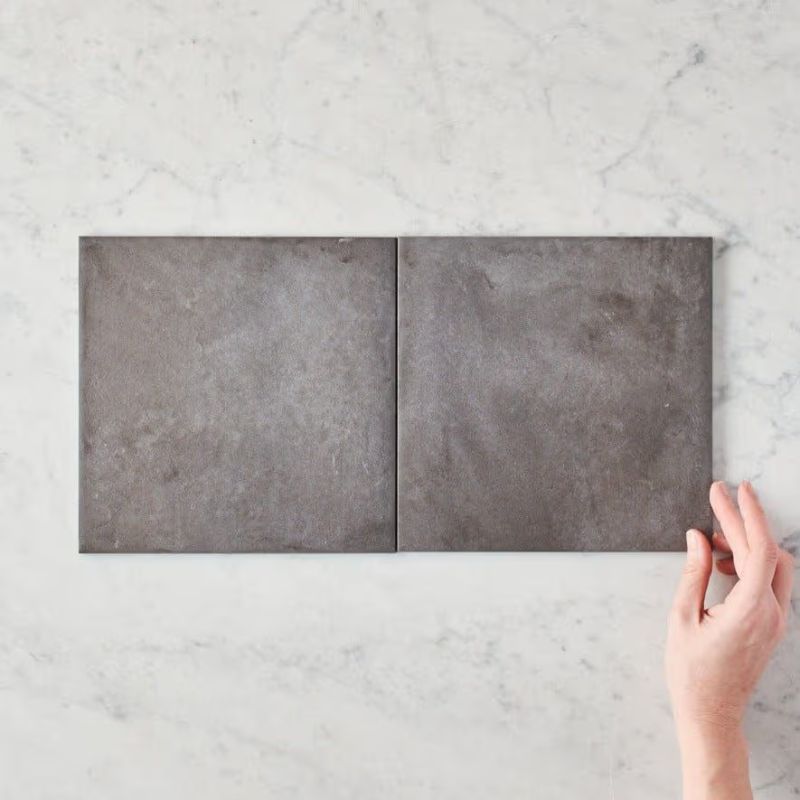 Gạch vuông Brighton Beach màu đen kiểu men sứ